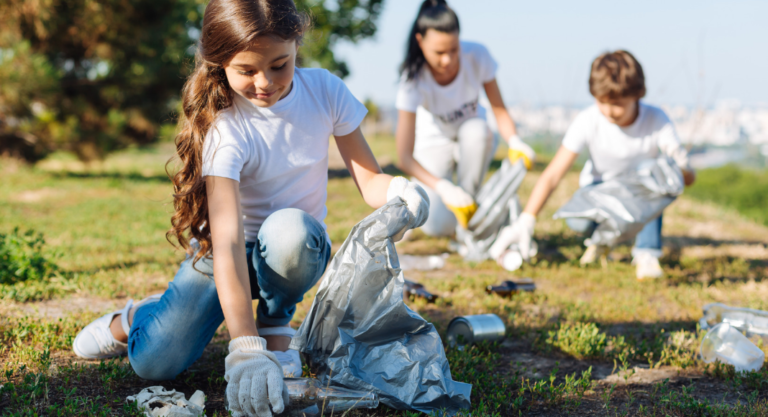 10 Ways to Volunteer with your Kids in Collin County