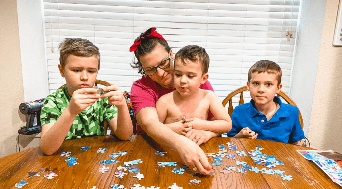 family puzzle activity