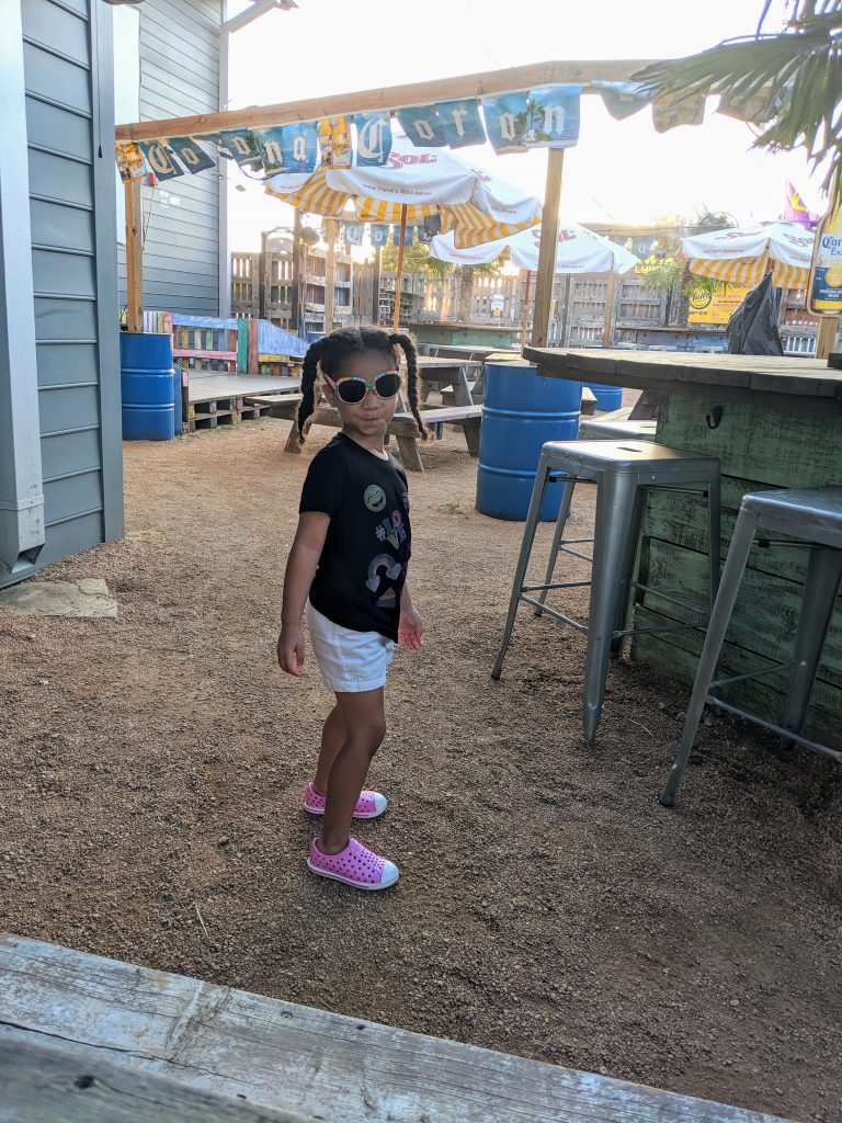 Restaurants with Playgrounds in Plano